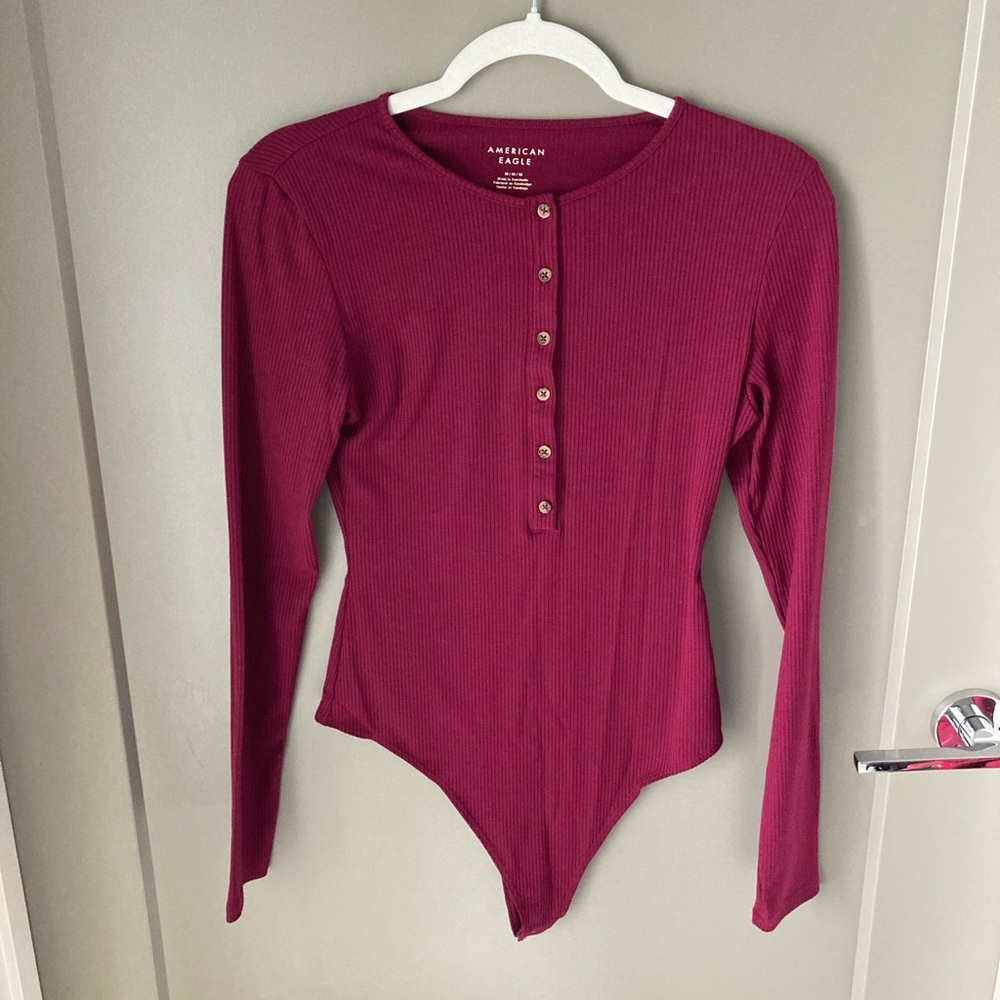 American Eagle Outfitters Burgundy Ribbed Long-Sleeve Henley Bodysuit